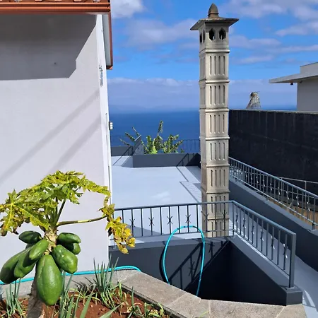 House Virginia Hébergement de vacances Santa Cruz (Madeira)
