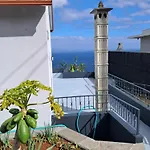 House Virginia Dom wakacyjny Santa Cruz (Madeira)